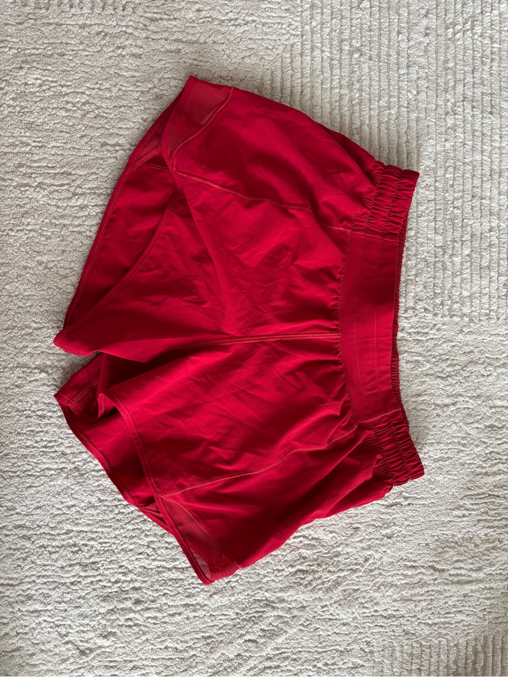 Lululemon hotty hot short’s size 8 red